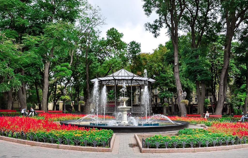 Langery Residence Central Apartments Odessa Exteriör bild